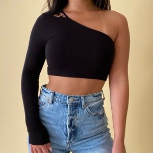 Emma & Sam One Shoulder Top